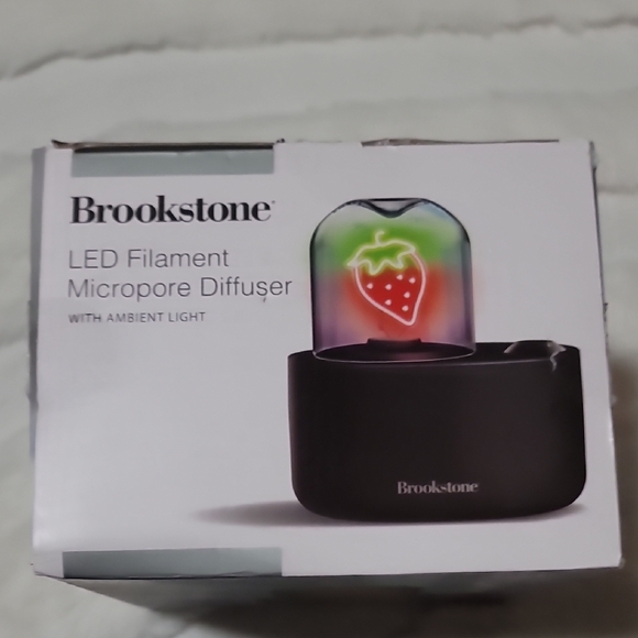 Brookstone LED Filament Microprose Diffuser - Black - Picture 7 of 7